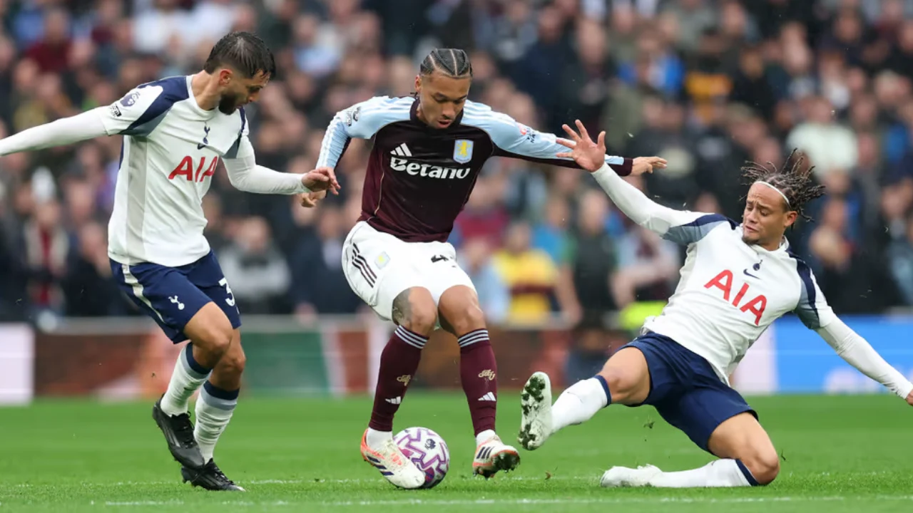 Điểm nóng sân cỏ trận Aston Villa vs Tottenham
